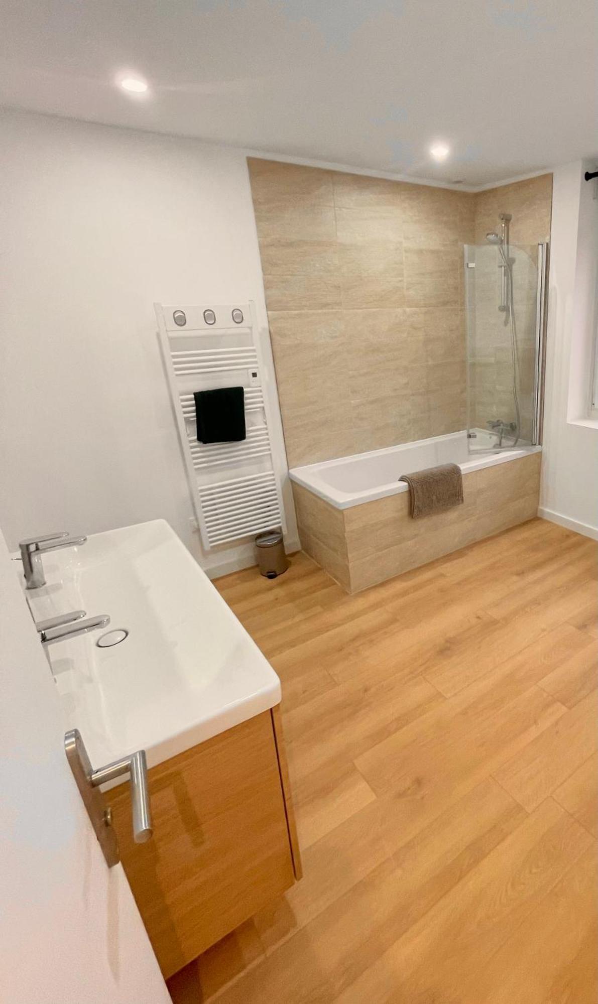 Maison Familiale 3 Chambres Avec Terrasse Mouvaux Dış mekan fotoğraf